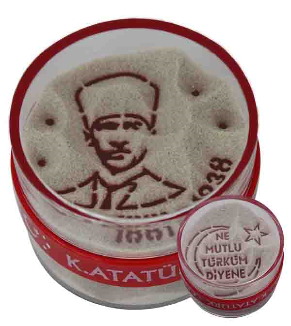 Cumhuriyet Bayrami : Ne Mutlu Türküm Diyene & Tarihli Atatürk